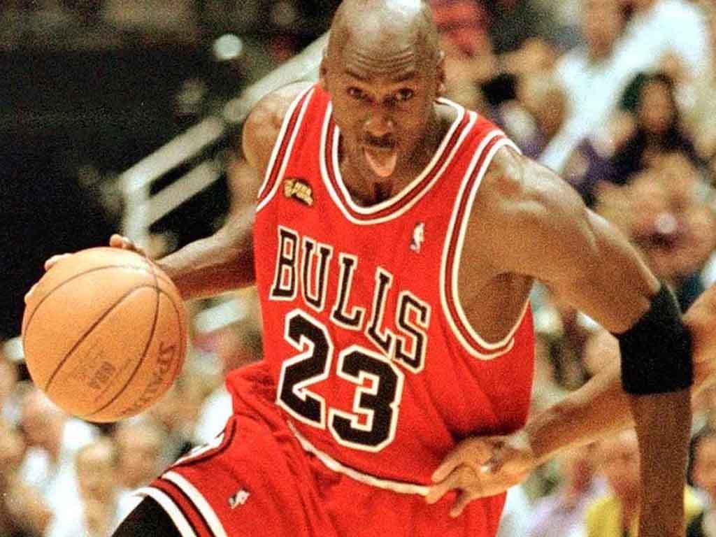 Camiseta de Michael Jordan se subastará hasta por 5 millones de dólares