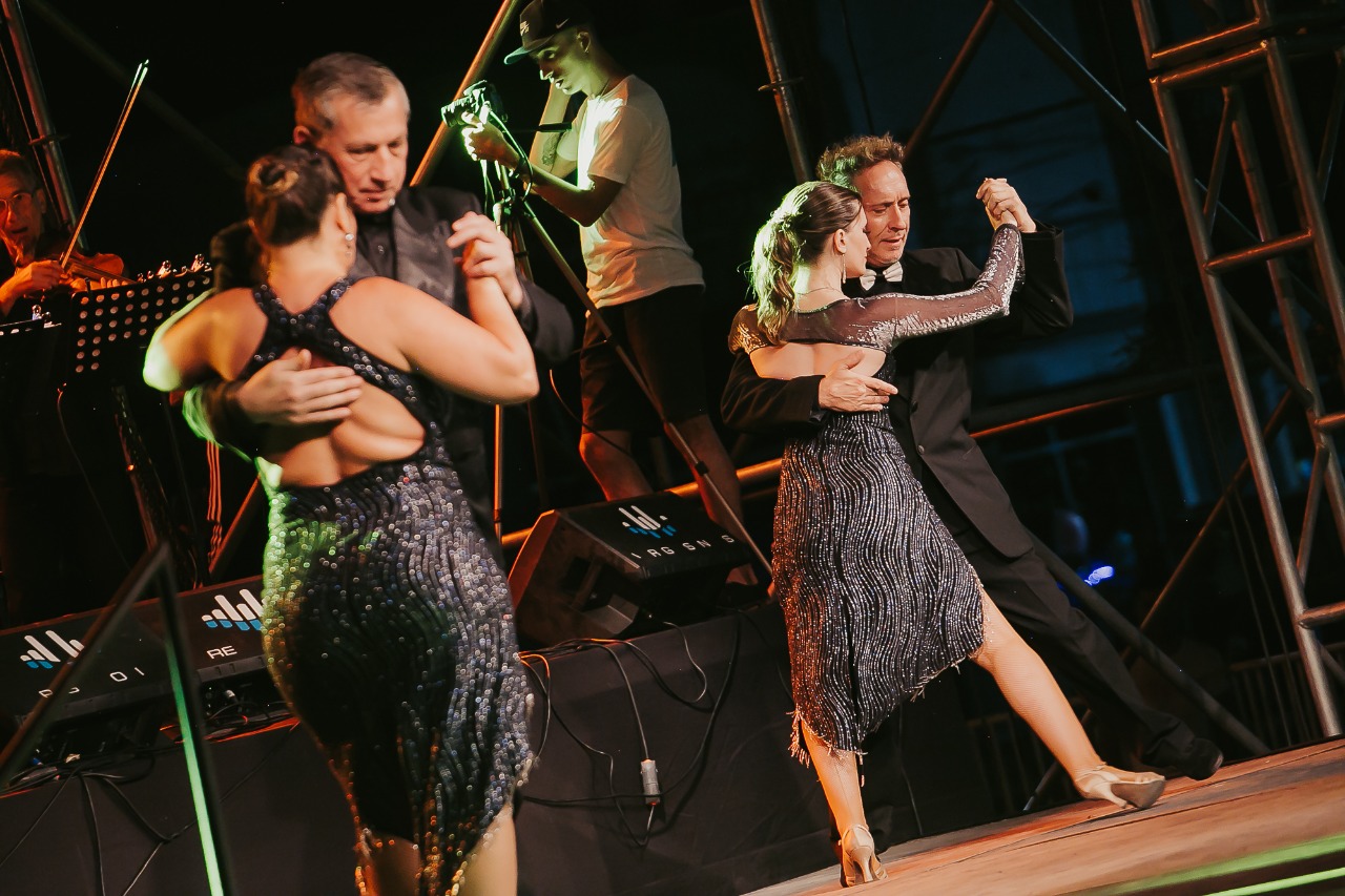 La final de la preliminar en categorías Tango Pista y Tango Escenario se llevará a cabo el domingo, desde las 20:00.