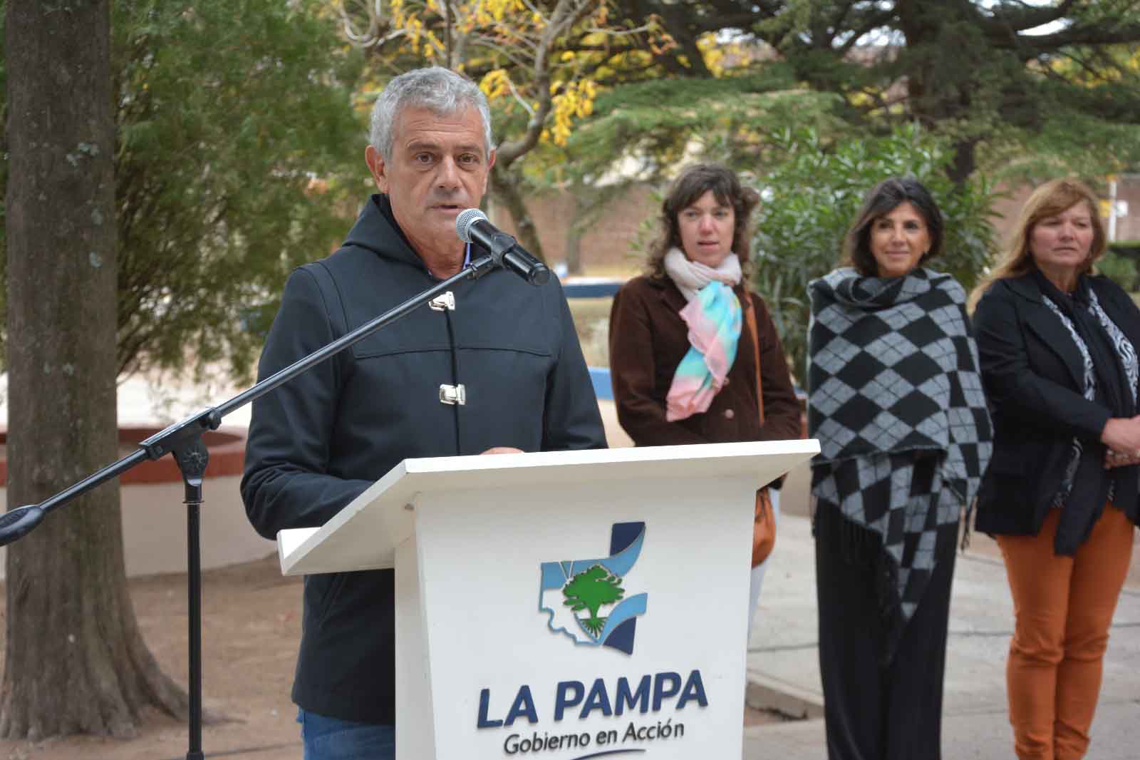 El vicegobernador Mariano Fernández destacó en su discurso que “desde que La Pampa dejó de ser territorio nacional, no existieron localidades grandes o pequeñas” para el Ejecutivo provincial.