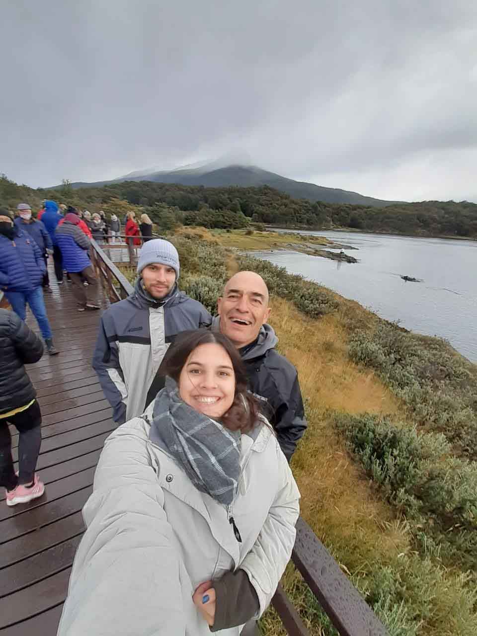 Florencia, ‘Cali’ y Francisco Castaño, creadores del proyecto ‘PLA Cañamero’.