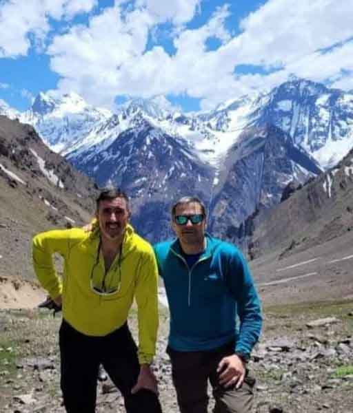 Los pampeanos fallecidos. Por las malas condiciones climáticas suspendieron el rescate de los cuerpos.