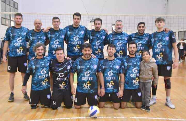 Los varones de Winifreda Voley superaron a Toay B y están cuartos.