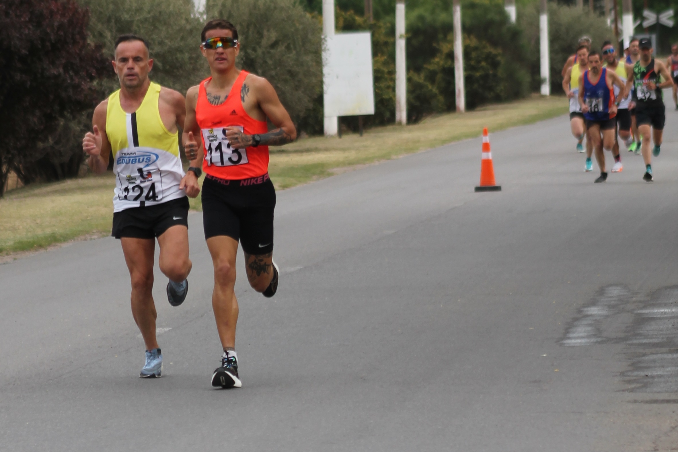 Záccara (124) peleando la punta con Kuntz (113). Finalmente fueron primero y tercero.
