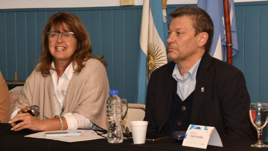 La ministra Feuerschvenger y el rector Alpa, durante el encuentro.