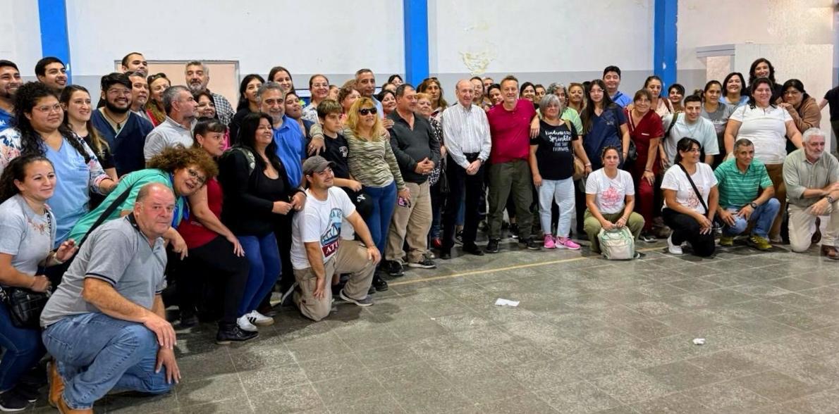 La actividad contó con numerosos participantes, entre ellos referentes sanitarios.