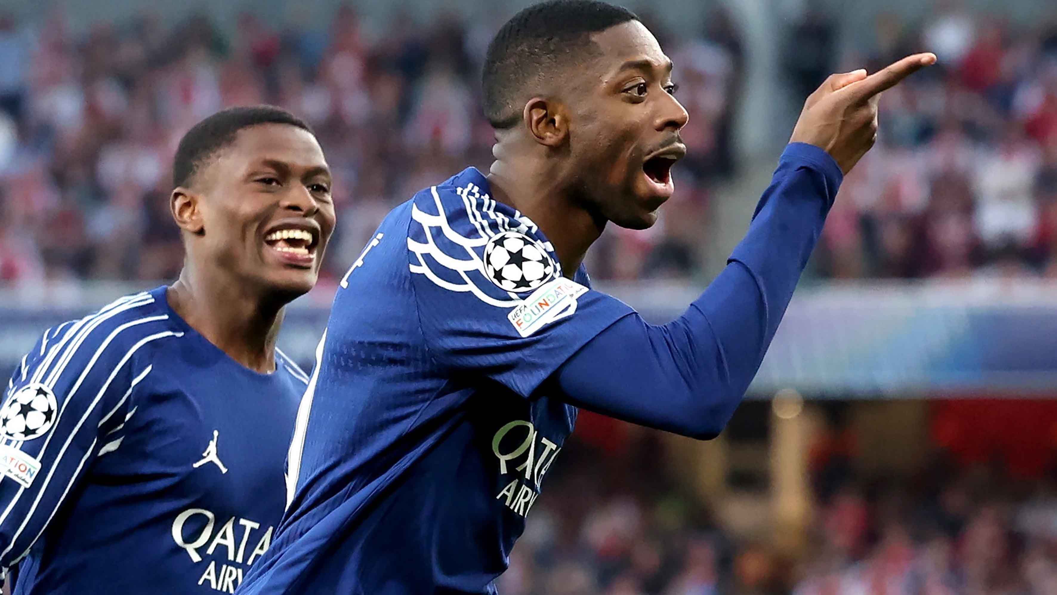 Ousmane Dembélé celebra su gol, apenas iniciado el encuentro.