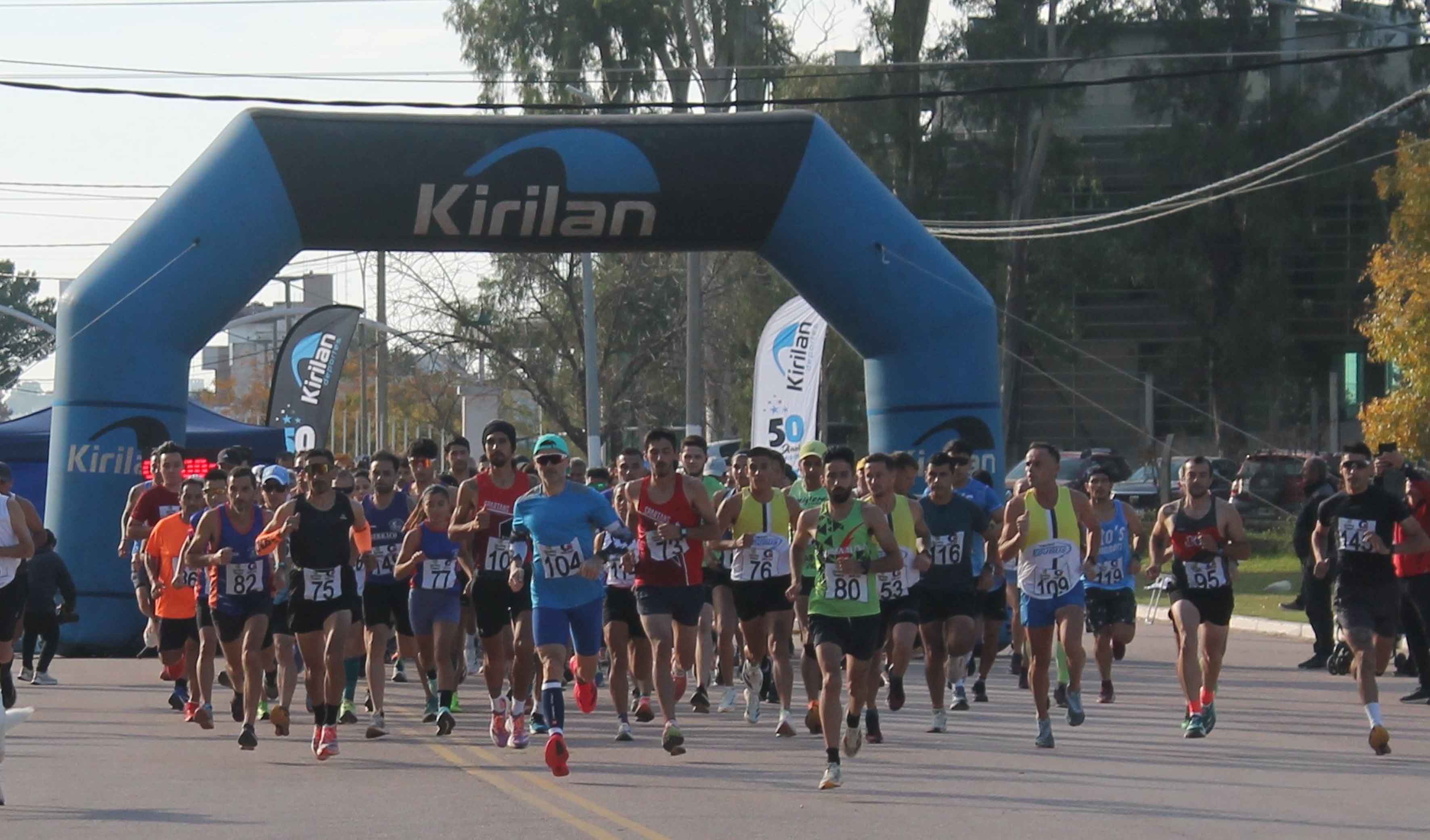 El certamen largó con una buena presencia de atletas.