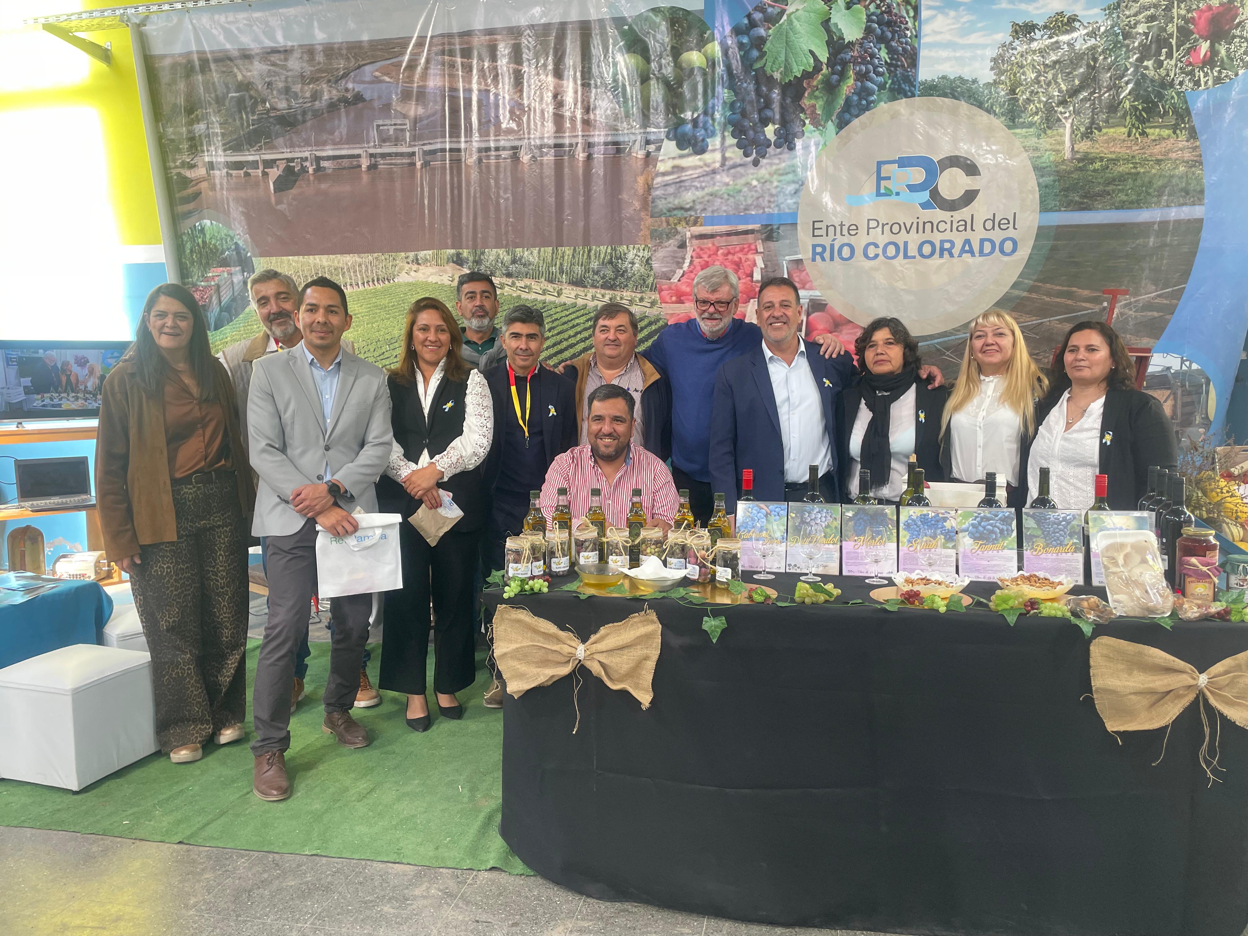 Autoridades de diferentes áreas gubernamentales asistieron al evento oesteño.