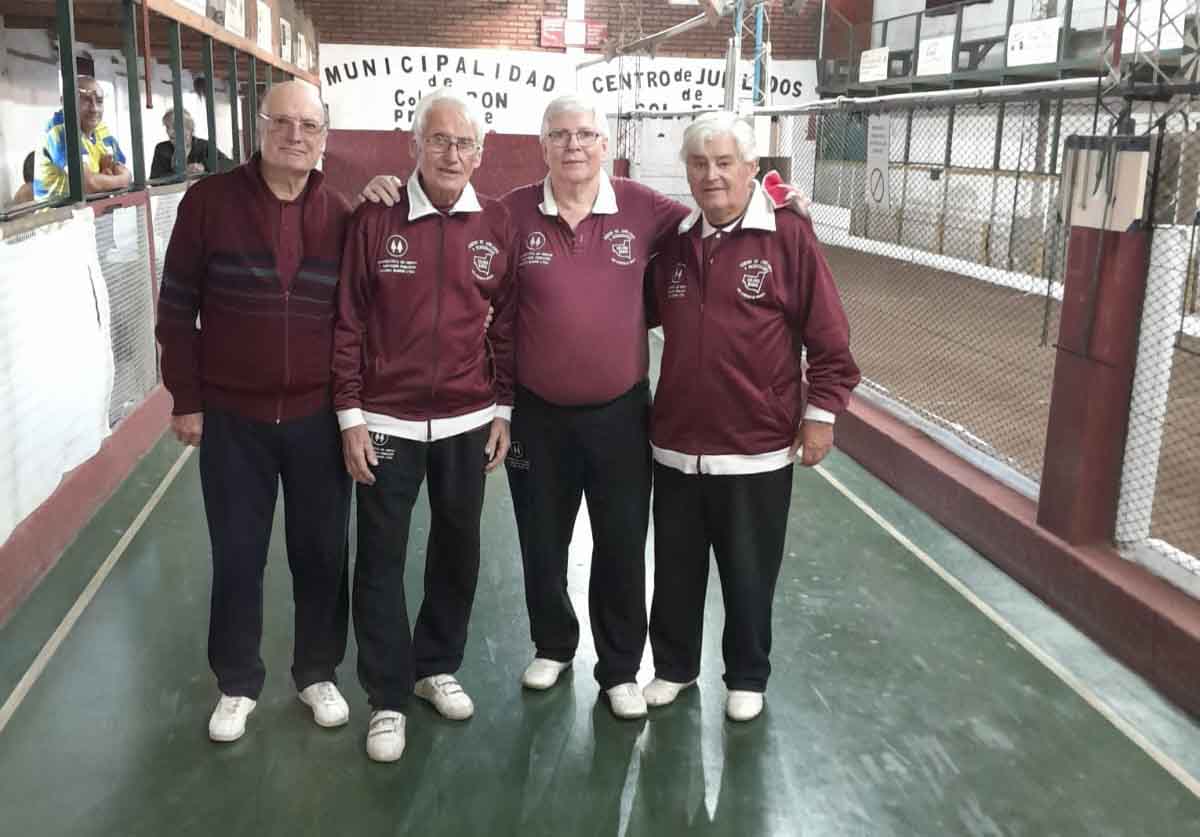 La formación de Veteranos, perteneciente a Jubilados de Colonia Barón.