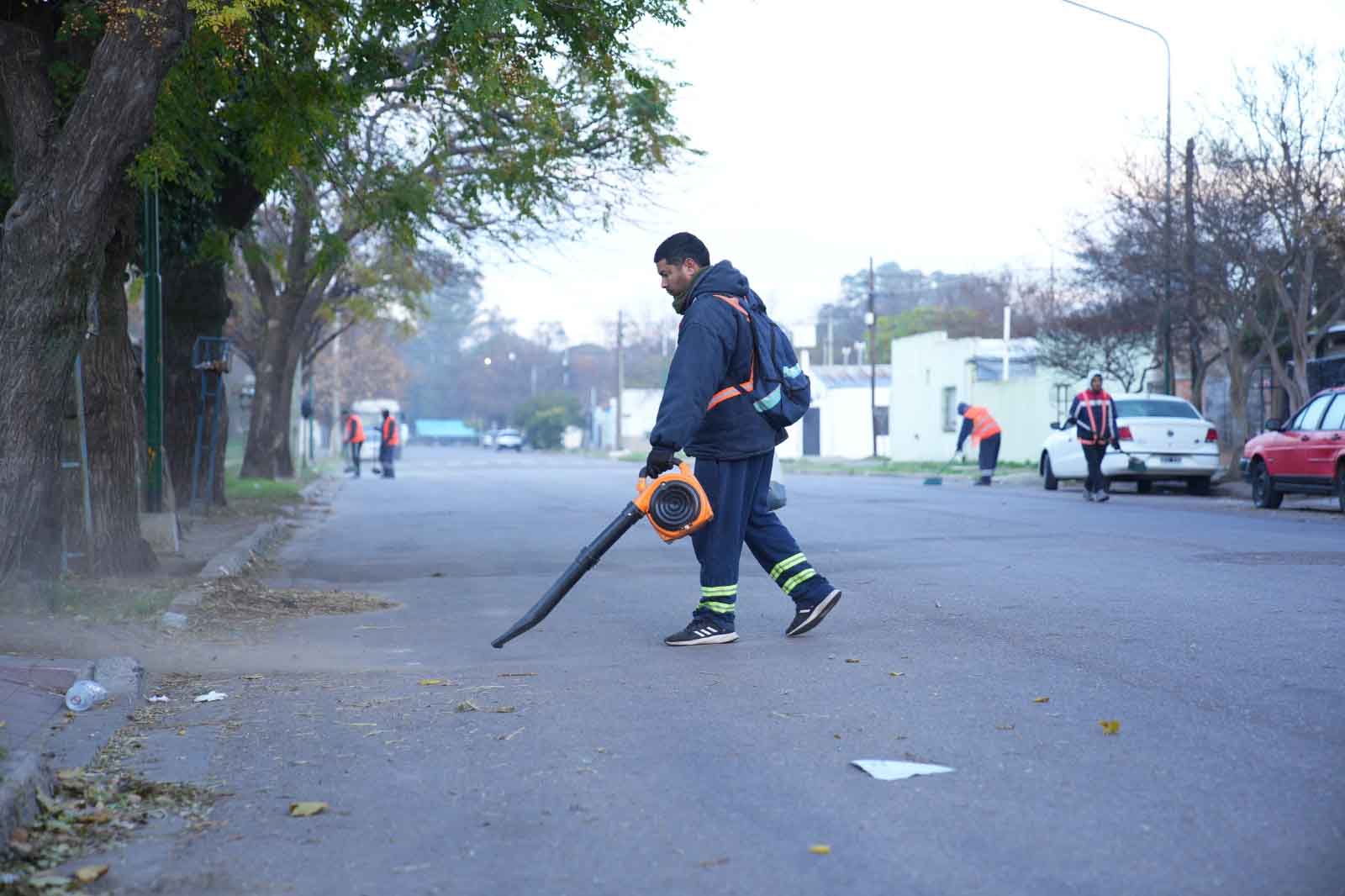 Las tareas realizadas fueron el barrido de calles, limpieza de canales, recolección especial y corte de pasto.