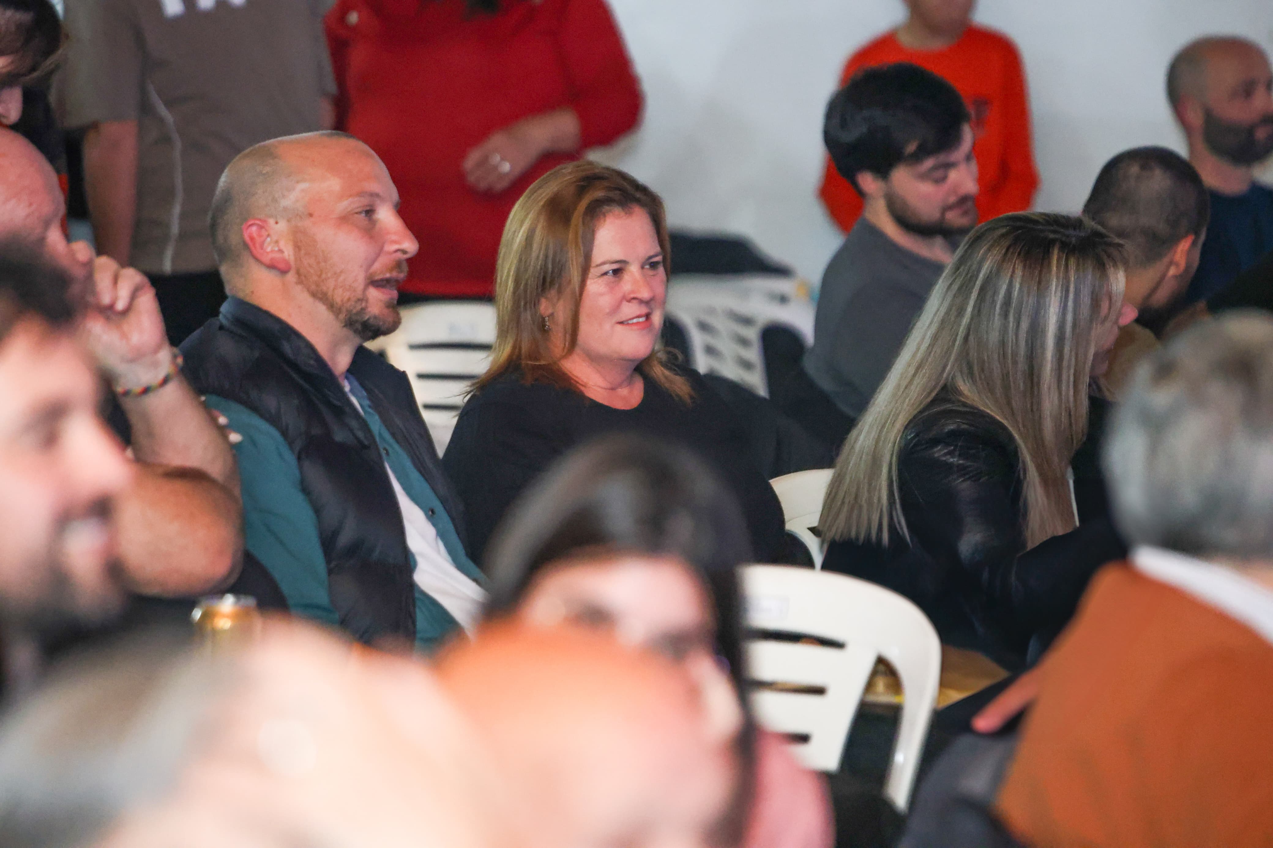 La intendenta Alonso y Matías Rach, presenciando el evento.