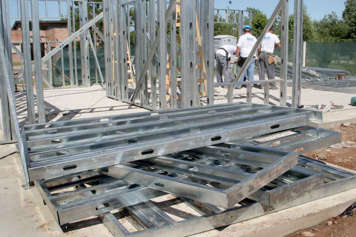 El acero se destaca en la construcción por ser un material 100% reciclable.