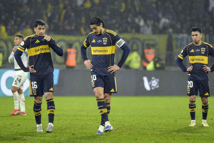 El "Xeneize" sufrió una dura derrota en la noche santiagueña.