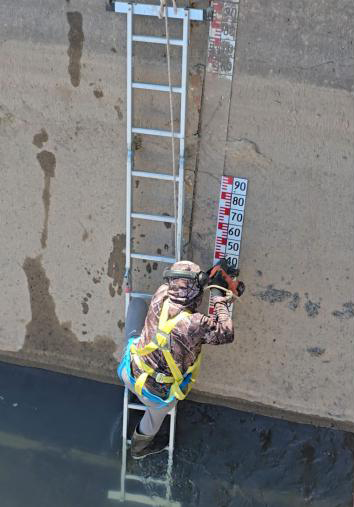 La escala permite determinar el caudal entrante en la totalidad del sistema de riego.