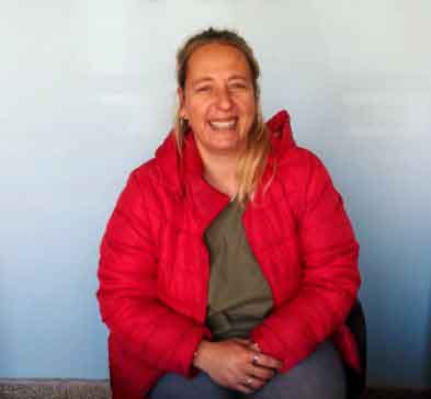 Maira Paz, tesorera de la Biblioteca Popular "Juan B. Justo".