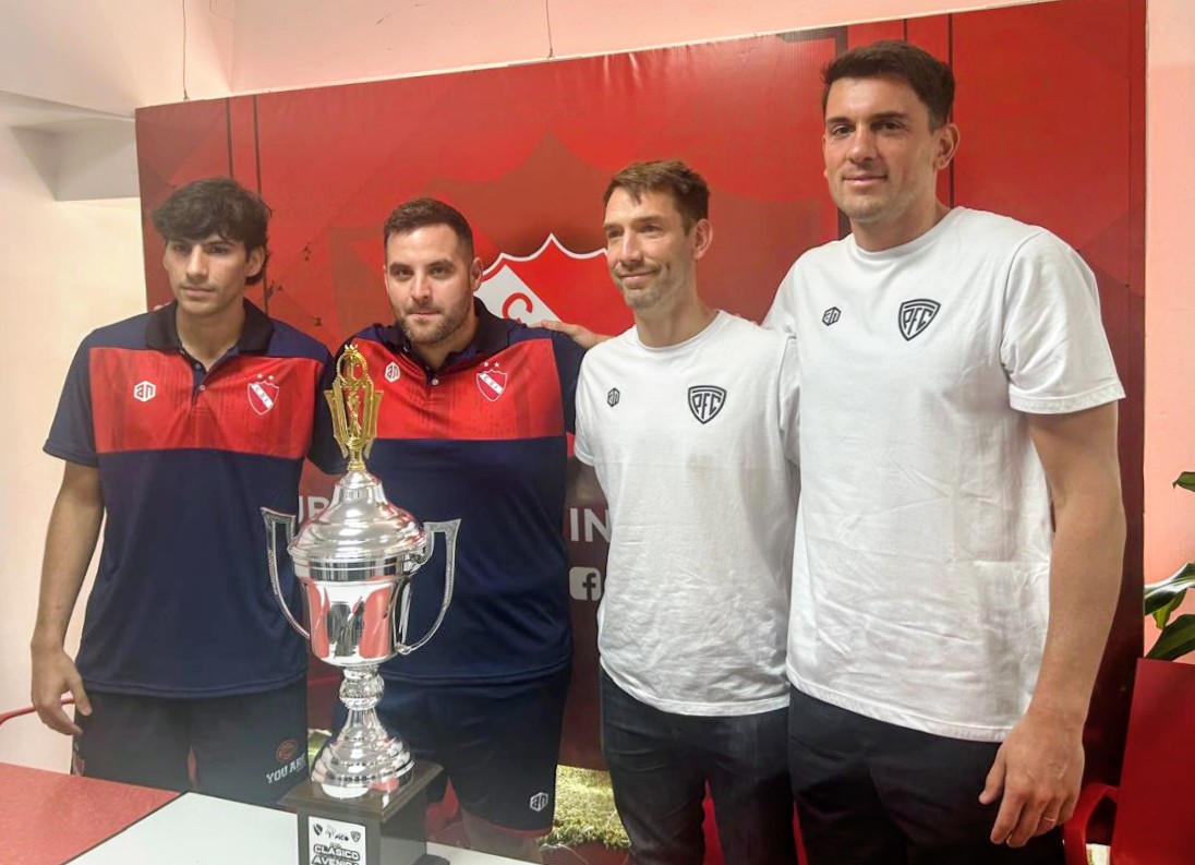 Desde la izquierda están Emilio, Ponissi, Morla y Sánchez.