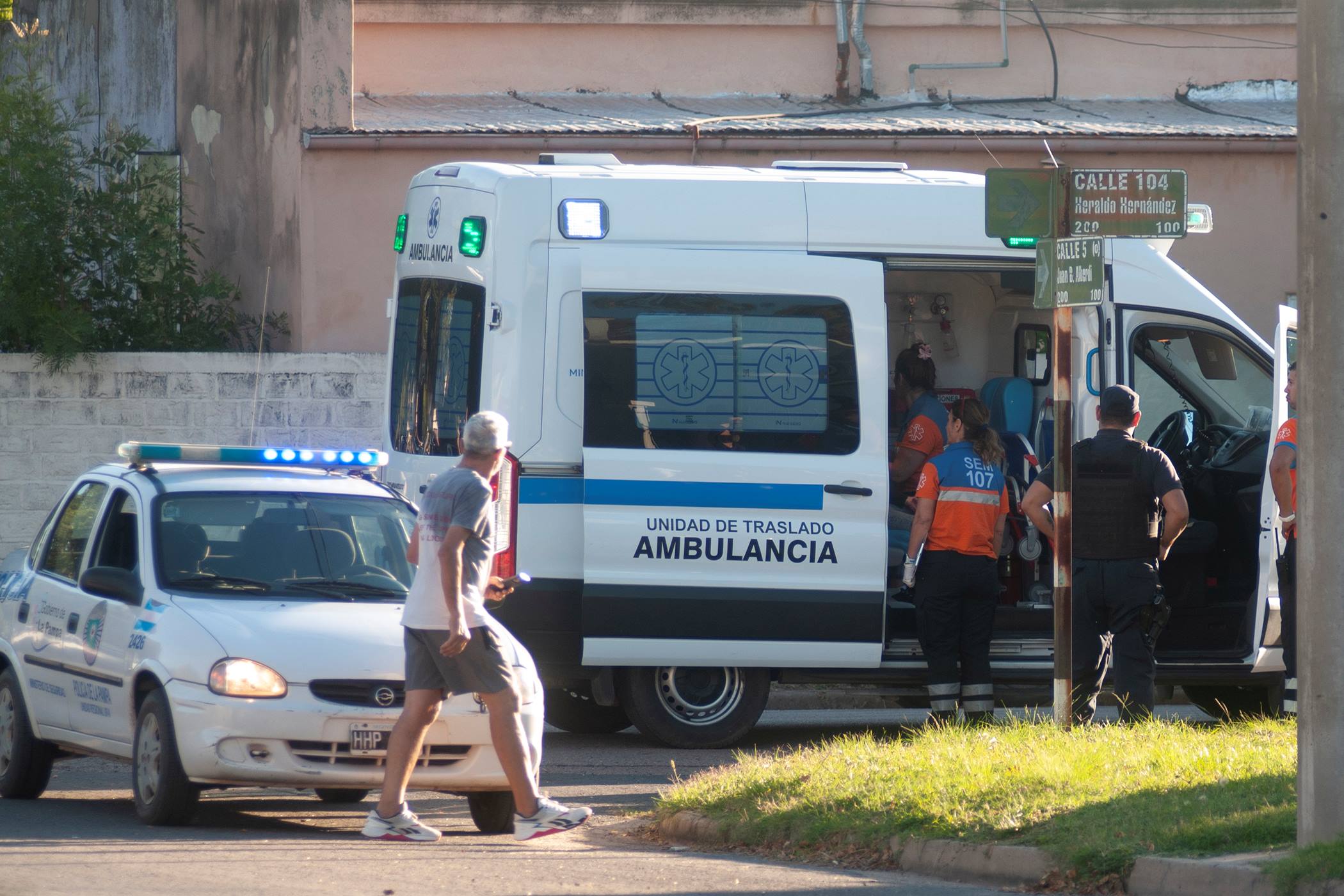 La mujer fue asistida y trasladada por el SEM.