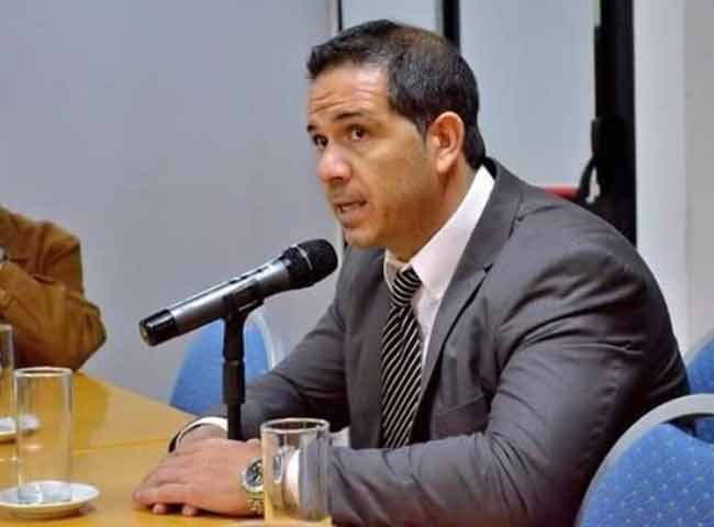 Sebastián Mendiara.