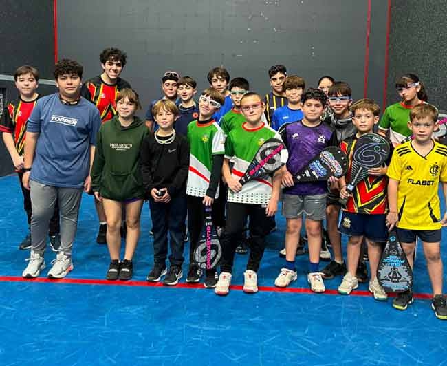 Los chicos y chicas que afrontaron la última fecha en Infantiles.