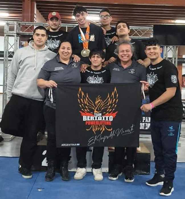 El equipo Bertotto, destacado: terminó con varios récords nacionales.
