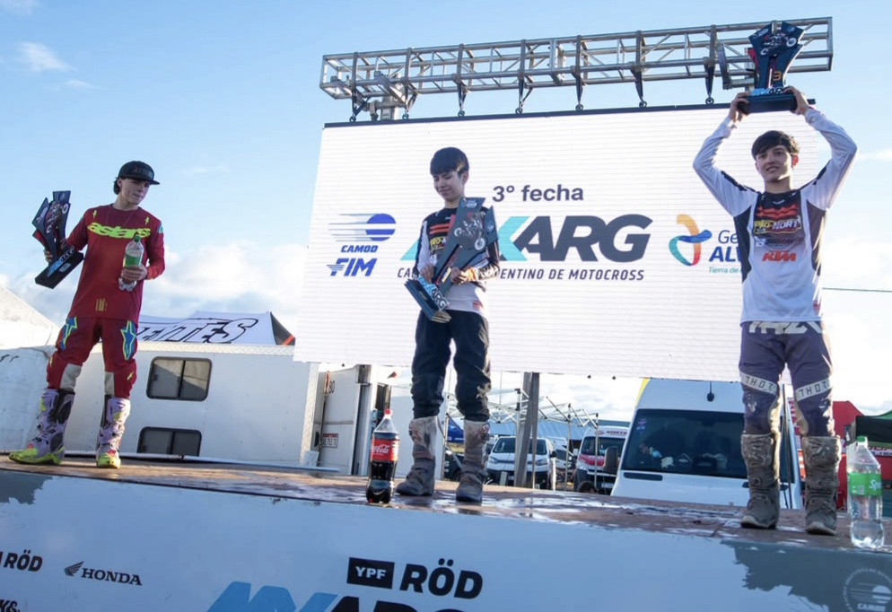 Benjamín Juárez, segundo en el podio de San Rafael. Así viene en el ranking.