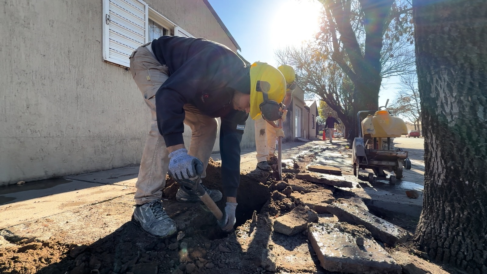 Las tareas se desarrollaron en el sector comprendido entre las calles 10, 2, 107 y 3.