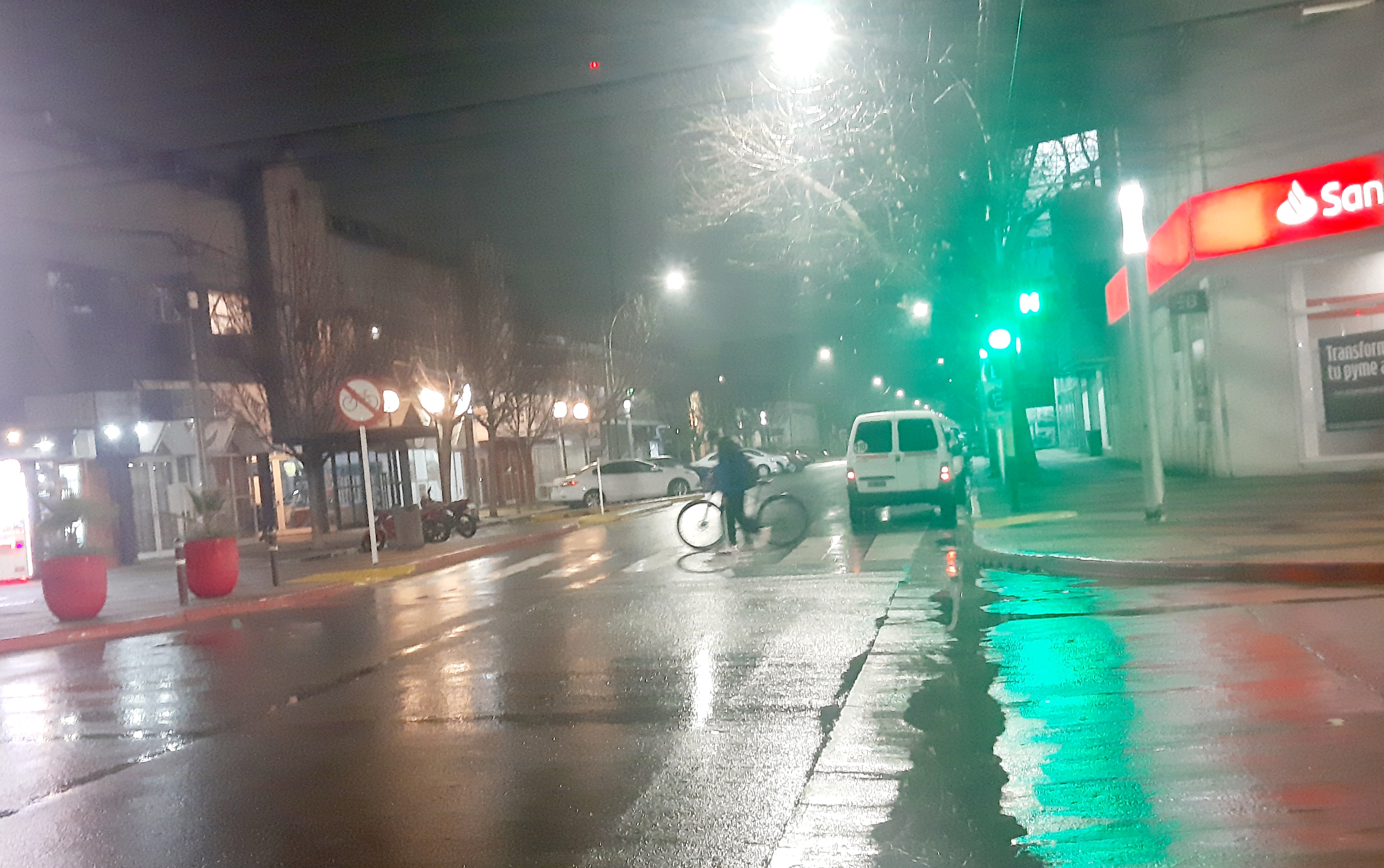 Con el frío disminuyó el movimiento en la zona céntrica.
