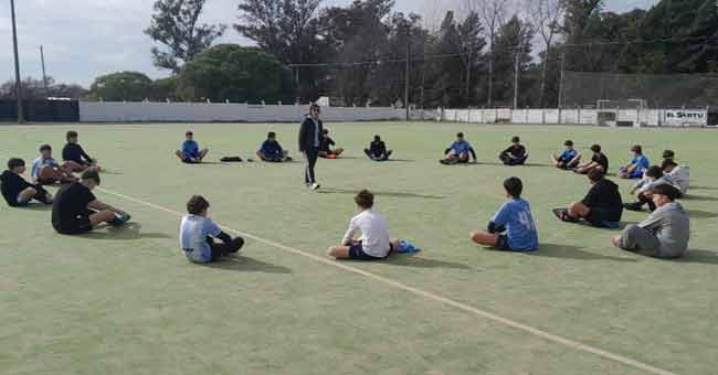 Uno de los entrenamientos realizados por el seleccionado masculino Sub 14.