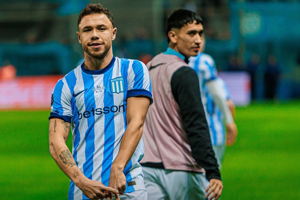 Conechny celebra el gol que le dio a Racing el pase a cuartos de final de la Copa Argentina.