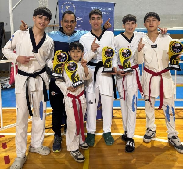 La delegación que se lució en el certamen bonaerense.
