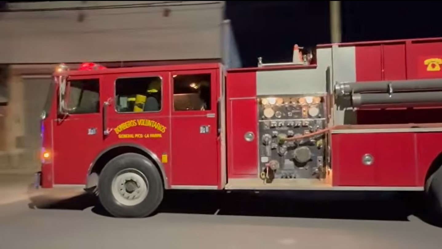 En el hecho trabajaron 12 bomberos.