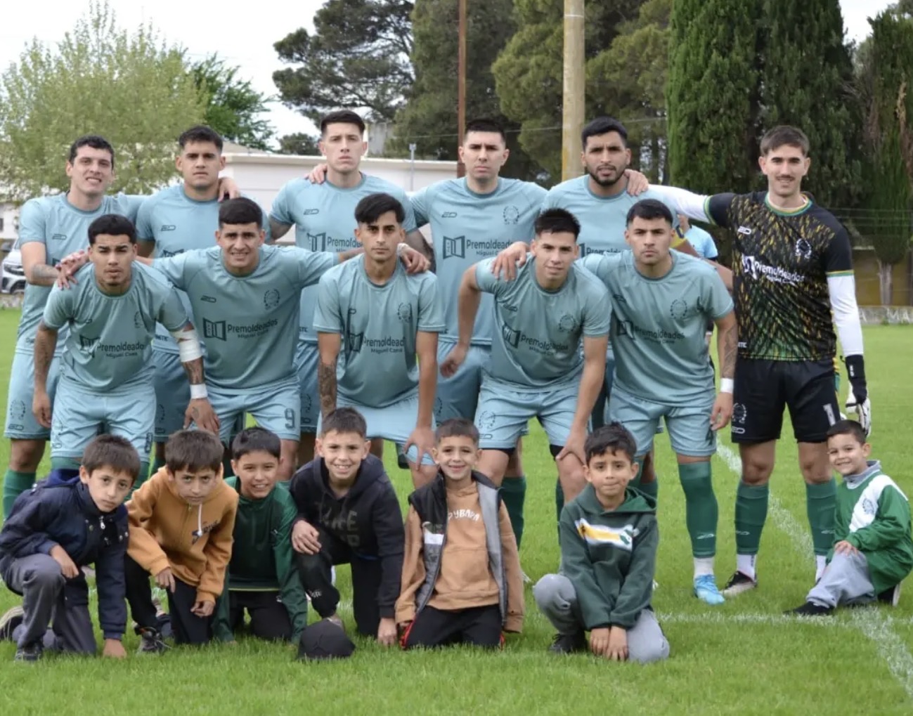 Juventud Regional goleó 4-0 a Sportivo Realicó y quedó puntero.