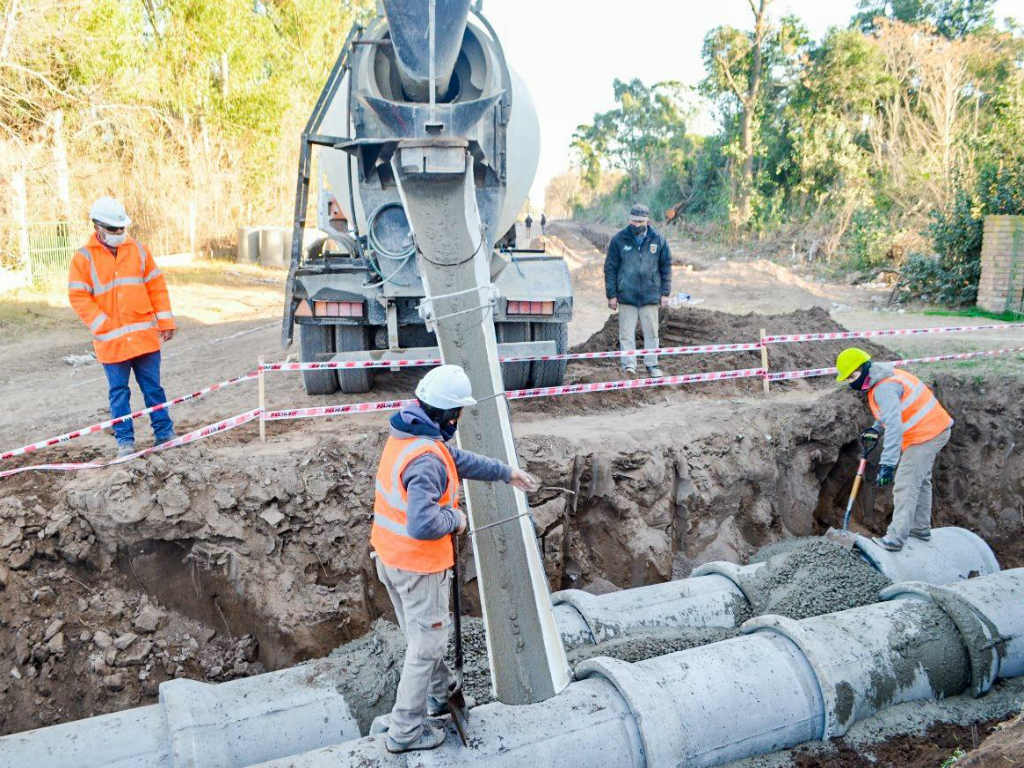 Avanza la obra de los desagües pluviales en barrio Ranqueles ...