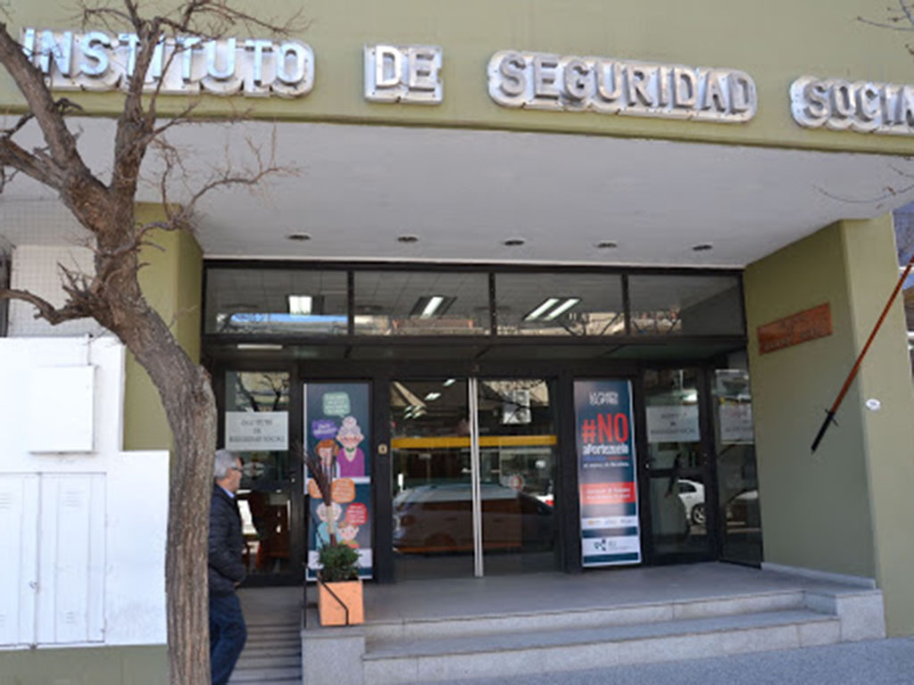 Eligen ternas de candidatos a directores del ISS